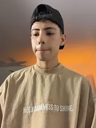 SebastianReed_ webcam model stream image