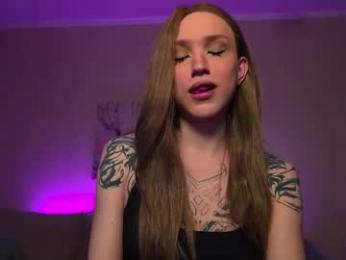 twiinkie_pie webcam model stream image