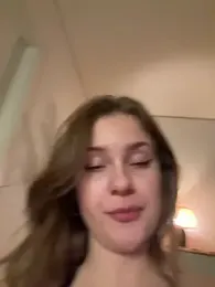 MaribelRiver webcam model stream image