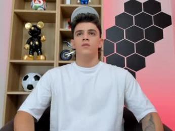 mikecooper_ webcam model stream image