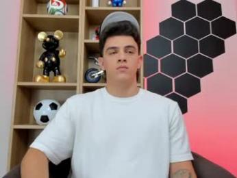 mikecooper_ webcam model stream image