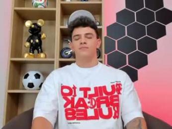 mikecooper_ webcam model stream image