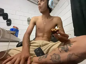 Max_TheHorseDick webcam model stream image
