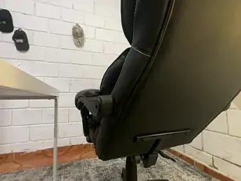 Max_TheHorseDick webcam model stream image