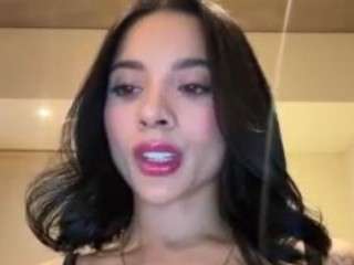 kiraalopez webcam model stream image