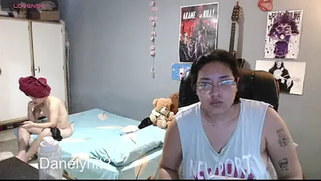 Danelyhit webcam model stream image