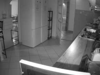 voyeurcam-julmodels-kitchen webcam model stream image