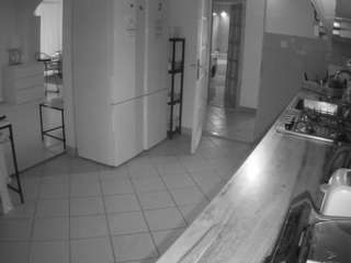 voyeurcam-julmodels-kitchen webcam model stream image