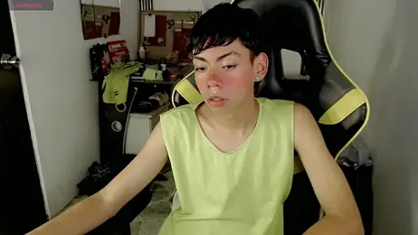 Liarr_ webcam model stream image