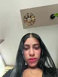 AlannaEvons webcam model stream image