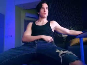 christianlevine_ webcam model stream image
