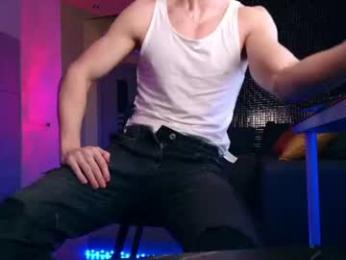 christianlevine_ webcam model stream image