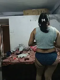 hot_wife_35 webcam model stream image