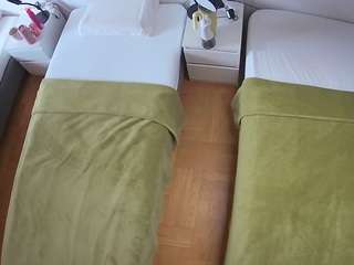 voyeurcam-julmodels-bed-5 webcam model stream image