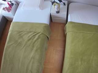voyeurcam-julmodels-bed-5 webcam model stream image