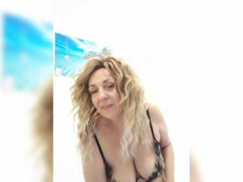 mery8poppins webcam bongacams model stream image