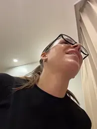 JuicyFruits93 webcam model stream image