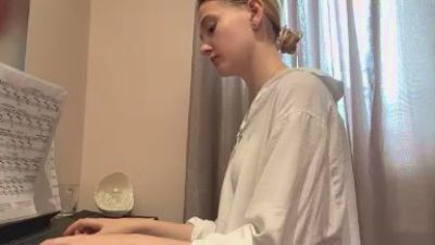 WhitneyKuch webcam model stream image