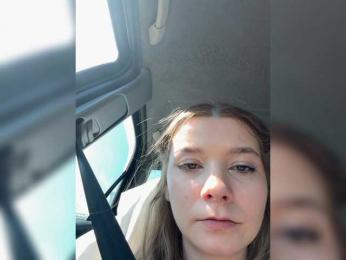 HushedHaze webcam bongacams model stream image