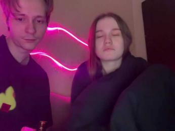 titsDestroy2007 webcam model stream image