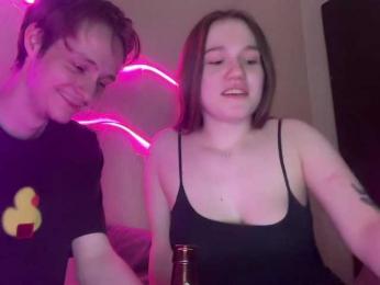 titsDestroy2007 webcam model stream image