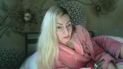 Yourrealgirl webcam cam4 model stream image