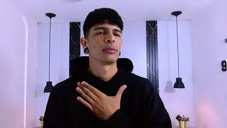 Franvill_Trato webcam model stream image