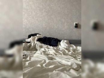 top_queen webcam model stream image