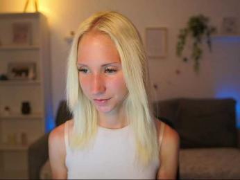 piperperri18 webcam model stream image