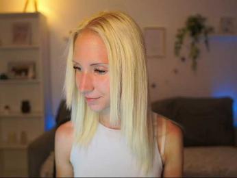piperperri18 webcam model stream image