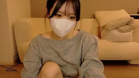 R-bonbon webcam model stream image