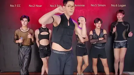 Queen-Vibe webcam model stream image