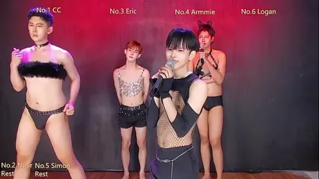 Queen-Vibe webcam stripchat model stream image