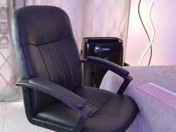 ZoeCamils webcam model stream image