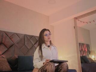 Leiza Thompson webcam model stream image