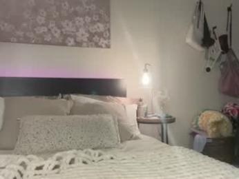 athenaaa8 webcam model stream image