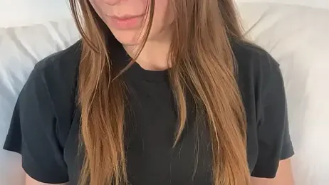 Lucyschickt webcam model stream image