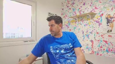 _BruceStrong_ webcam model stream image