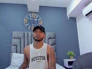 Jax Maxwell webcam model stream image