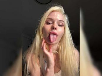 VladaMais webcam model stream image