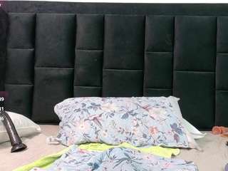 petitelittleebony webcam model stream image
