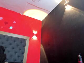Yaya Hilton webcam model stream image