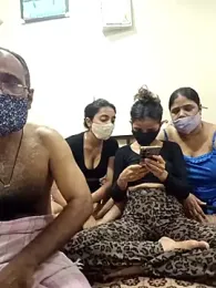 HoneyHush webcam model stream image