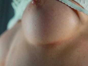 AlisaFreshly webcam model stream image