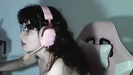 Owly_bloom webcam model stream image