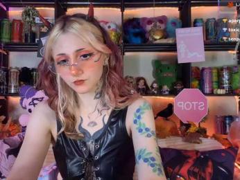 Devil-Baby webcam model stream image