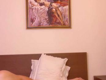 VeraNoire webcam model stream image