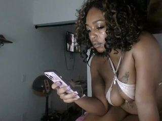 cocolefeme webcam model stream image
