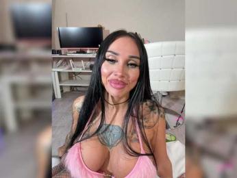 Cristalkate webcam model stream image