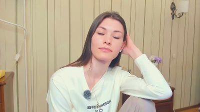 AlbertaHelley webcam model stream image